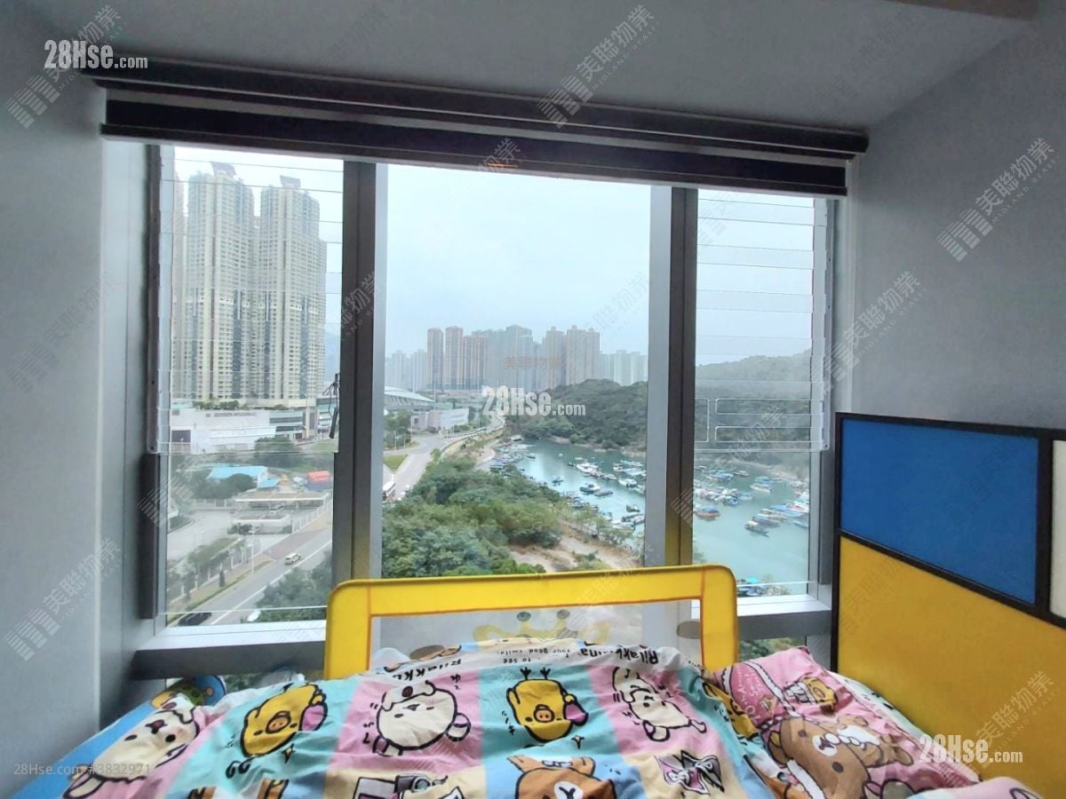 Savannah Sell 3 Bedrooms , 2 Bathrooms 672 ft²