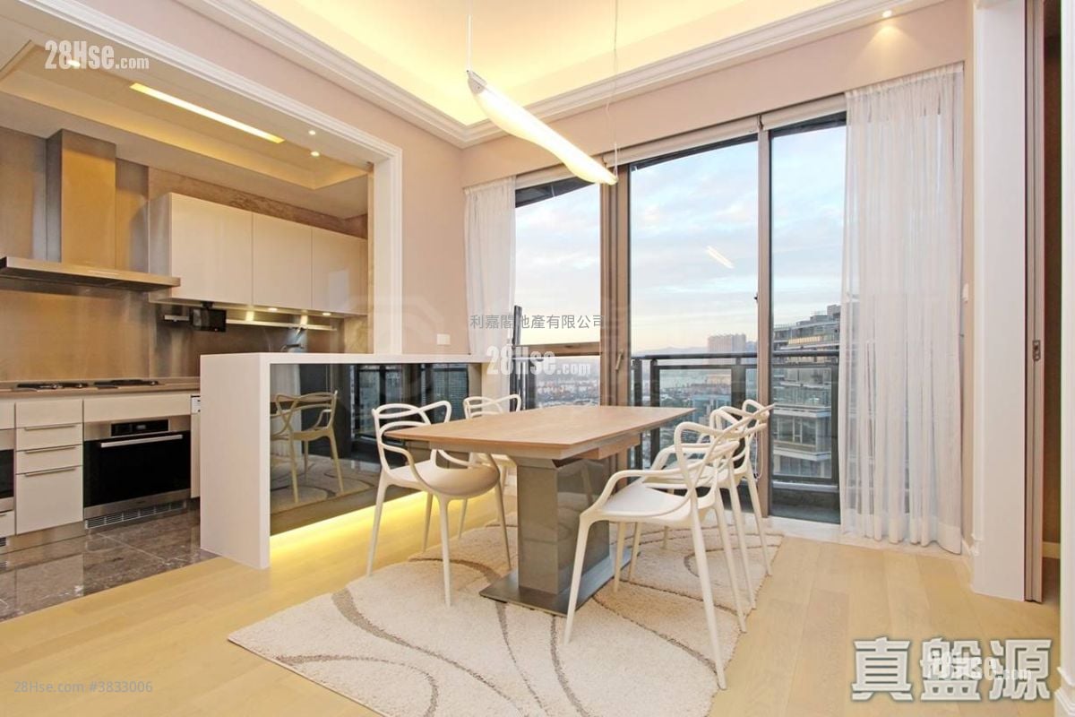 Grand Austin Sell 2 Bedrooms , 2 Bathrooms 874 ft²