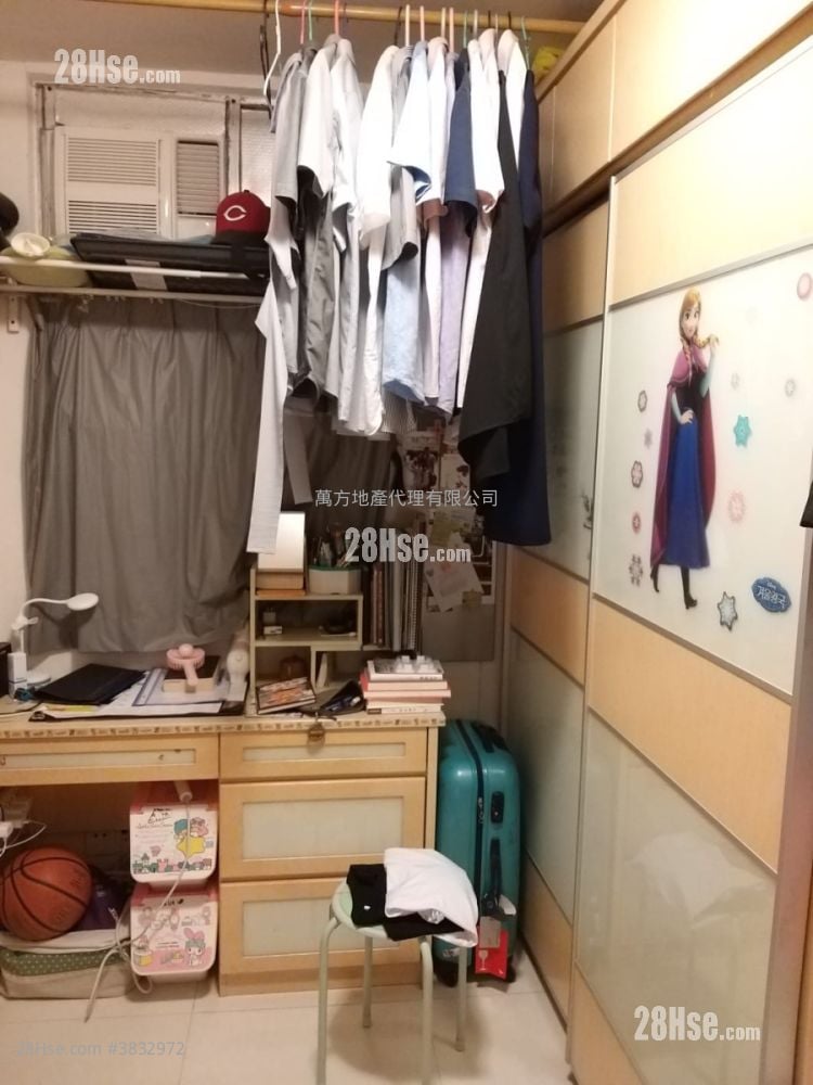 Hong Lam Court Sell 2 Bedrooms , 1 Bathroom 401 ft²