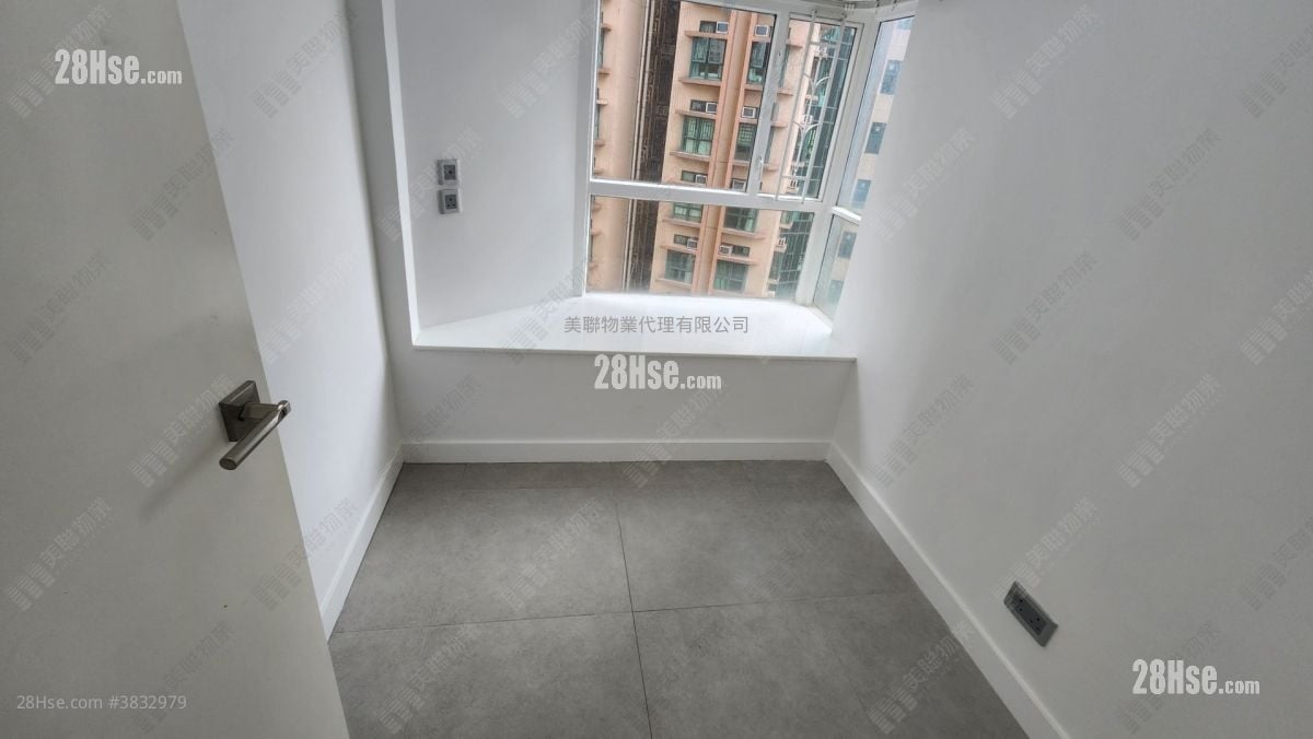 Bel Air Heights Sell 3 Bedrooms , 1 Bathroom 577 ft²