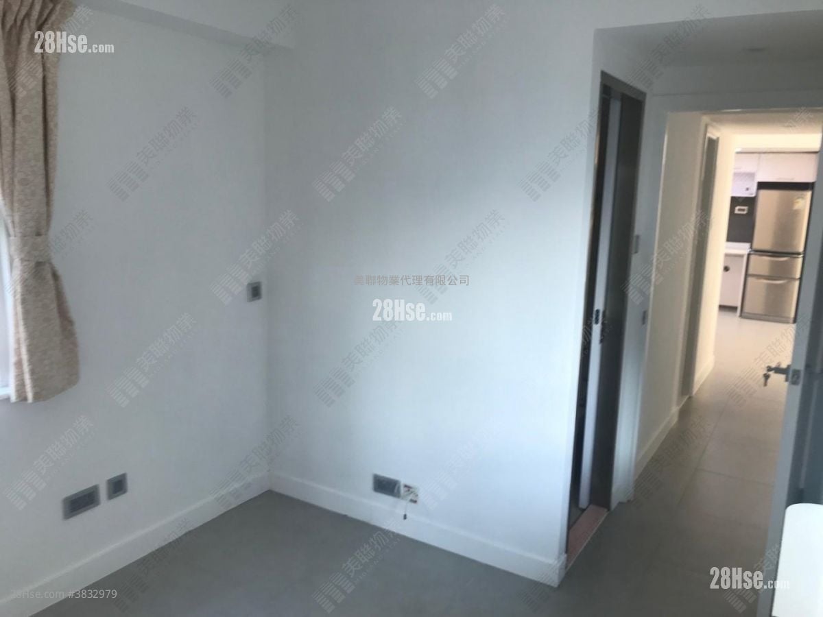 Bel Air Heights Sell 3 Bedrooms , 1 Bathroom 577 ft²