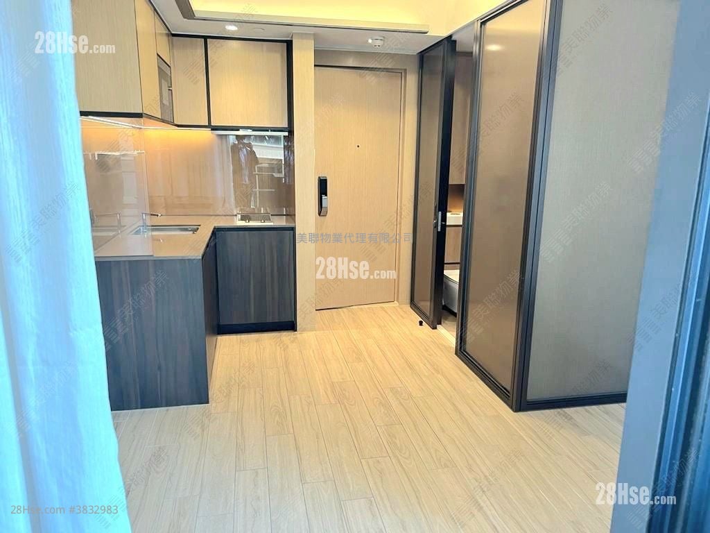 Cetus Square Mile Rental Studio 194 ft²