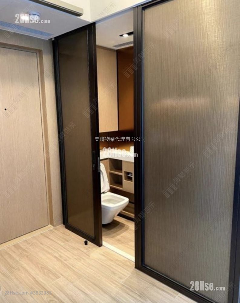 Cetus Square Mile Rental Studio 194 ft²