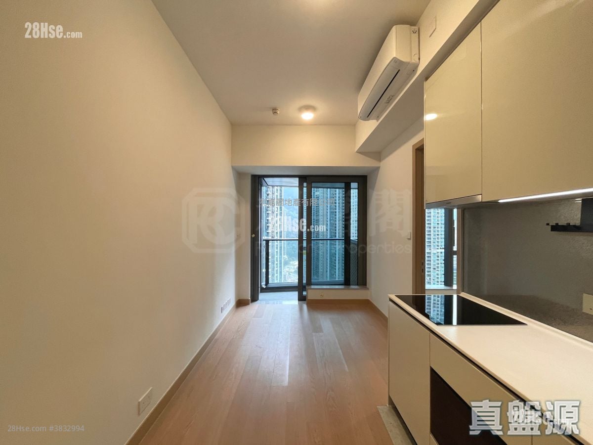 Seasons Place Rental 1 Bedroom , 1 Bathroom 323 ft²