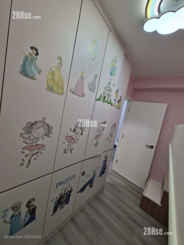 雲疊花園 售盤 2 房 , 1 浴室 428 平方呎