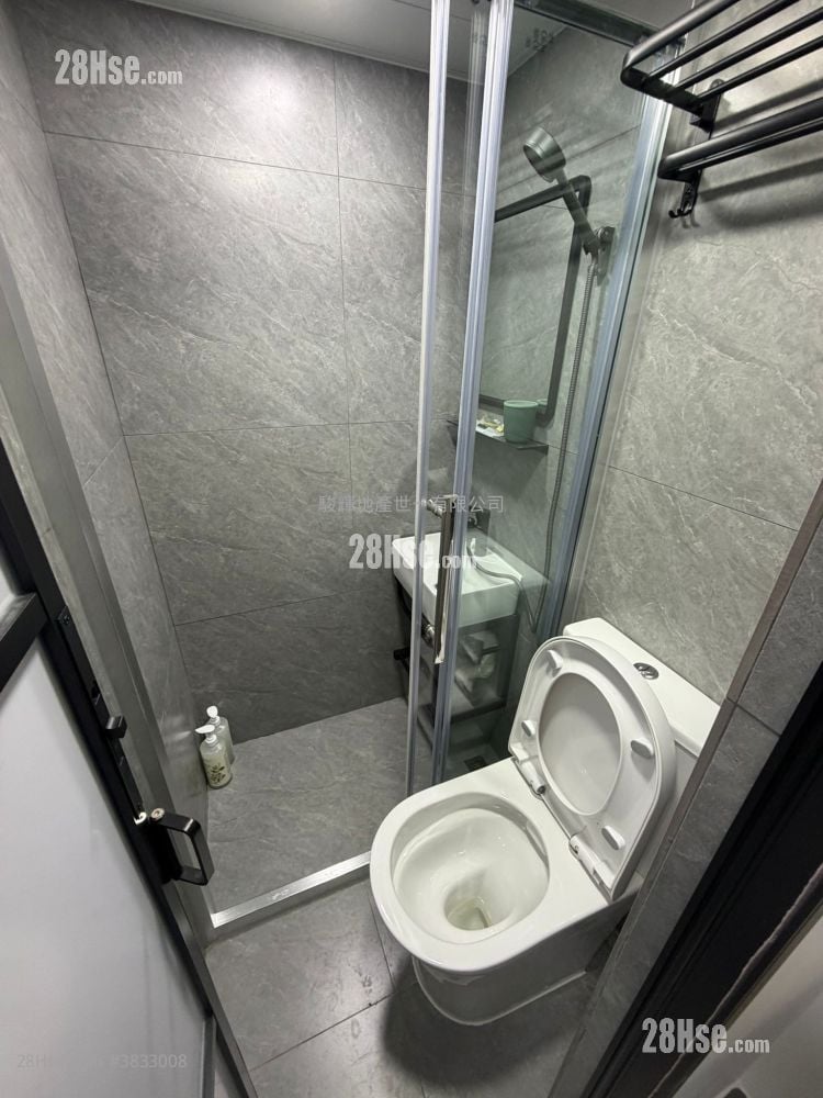 Sincere House Rental 1 Bedroom , 1 Bathroom 160 ft²