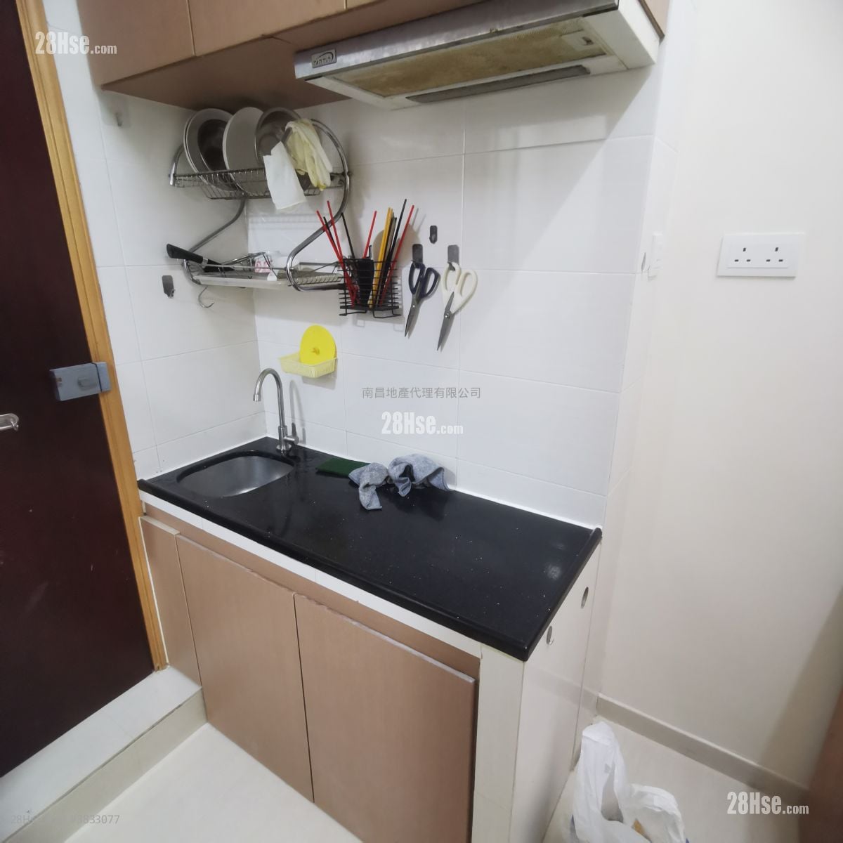 Chinese Mansion Rental 1 Bedroom , 1 Bathroom 180 ft²