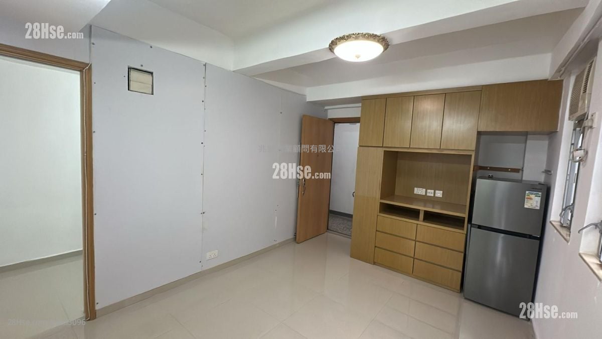 Cherry Mansion Sell 2 Bedrooms , 1 Bathroom 352 ft²