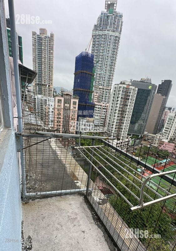 Cherry Mansion Sell 2 Bedrooms , 1 Bathroom 352 ft²
