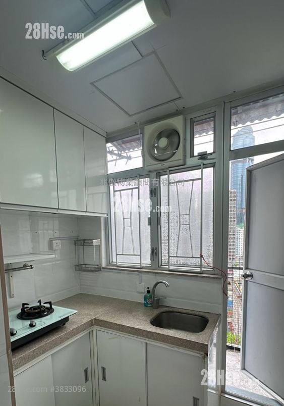Cherry Mansion Sell 2 Bedrooms , 1 Bathroom 352 ft²