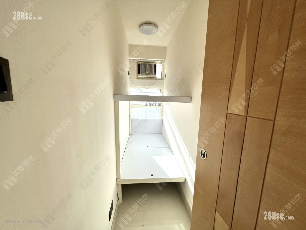The Regalia Sell 4 Bedrooms 791 ft²