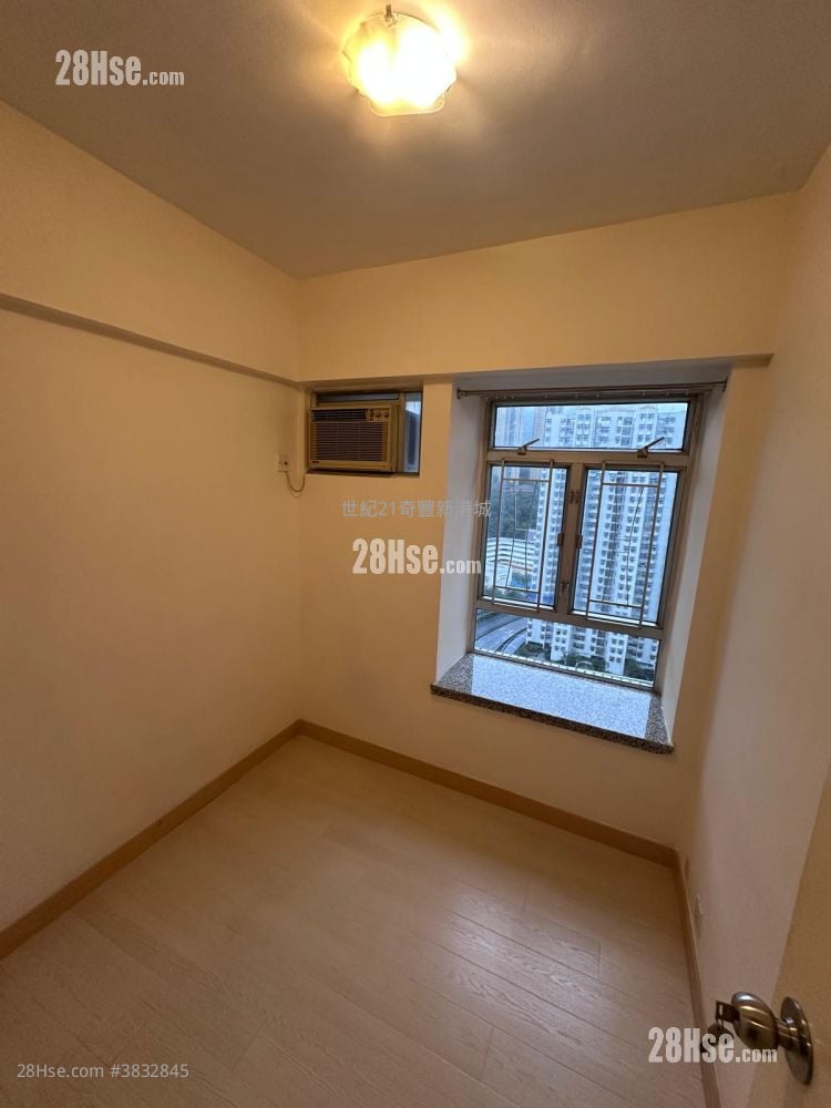 Ma On Shan Centre Sell 3 Bedrooms , 1 Bathroom 522 ft²