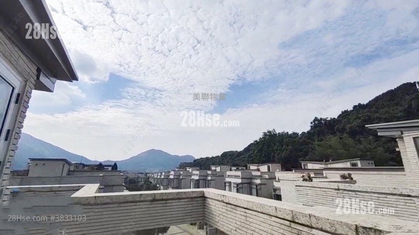 The Green Sell 3 Bedrooms , 4 Bathrooms 1,423 ft²