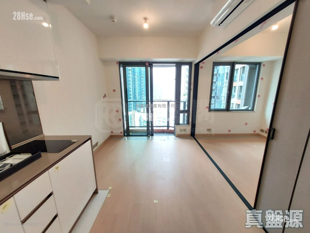 K. Summit Sell 1 Bedroom , 1 Bathroom 293 ft²