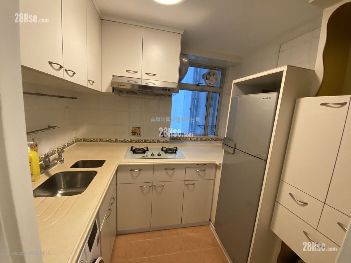 Taikoo Shing Sell 3 Bedrooms , 2 Bathrooms 897 ft²