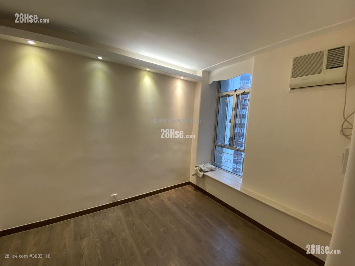 Taikoo Shing Sell 3 Bedrooms , 2 Bathrooms 897 ft²
