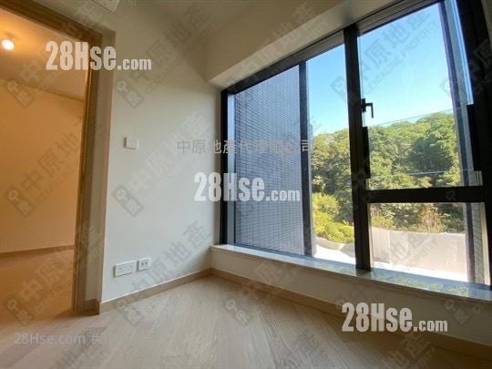 The Regent Rental 3 Bedrooms , 1 Bathroom 629 ft²
