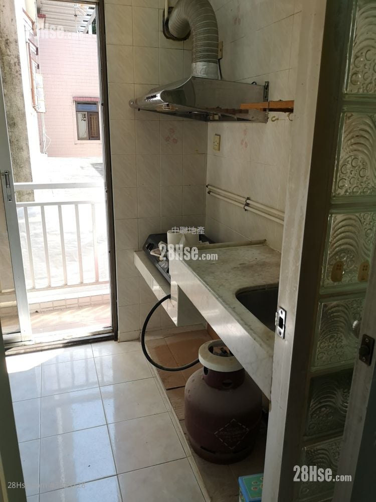 Village Rental 1 Bedroom , 1 Bathroom 300 ft²