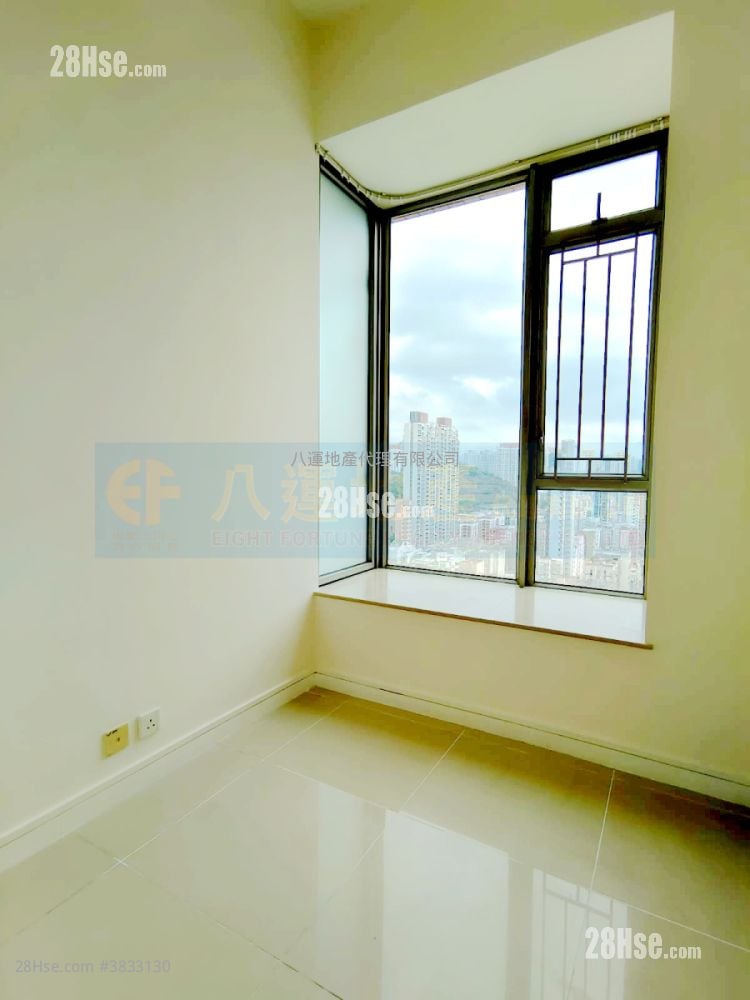 One Madison Sell 2 Bedrooms , 1 Bathroom 498 ft²