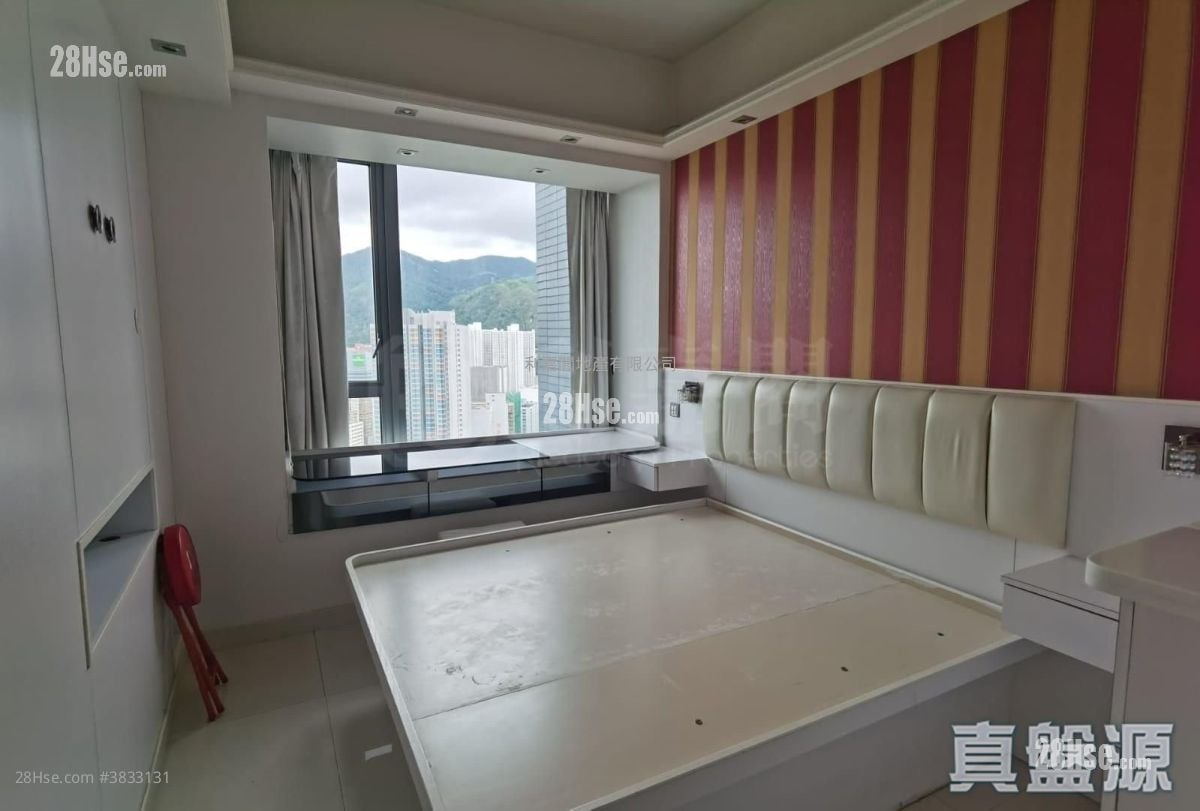 The Palazzo Sell 2 Bedrooms , 2 Bathrooms 920 ft²