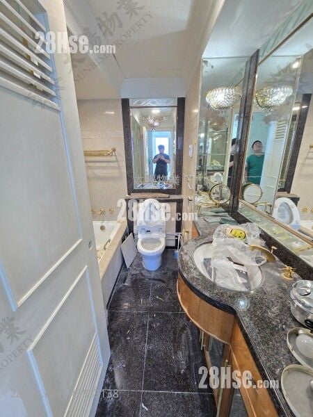 Harbourfront Landmark Sell 4 Bedrooms 1,963 ft²