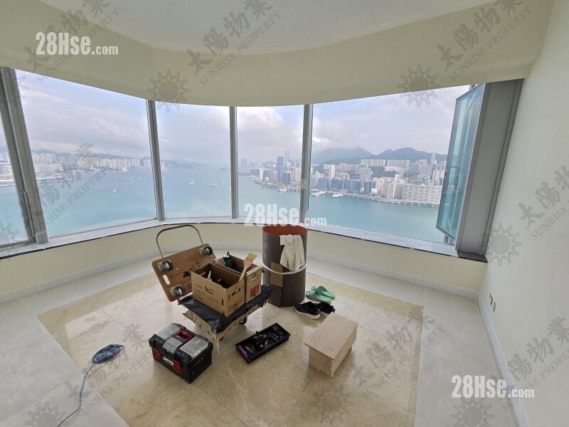 Harbourfront Landmark Sell 4 Bedrooms 1,963 ft²