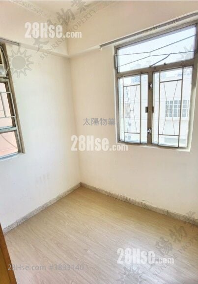 Whampoa Estate Sell 2 Bedrooms 356 ft²