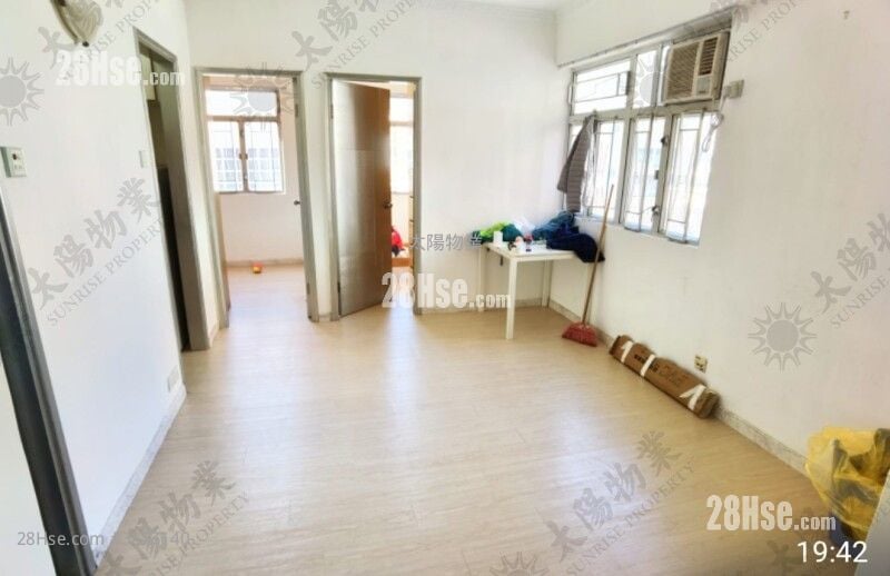 Whampoa Estate Sell 2 Bedrooms 356 ft²