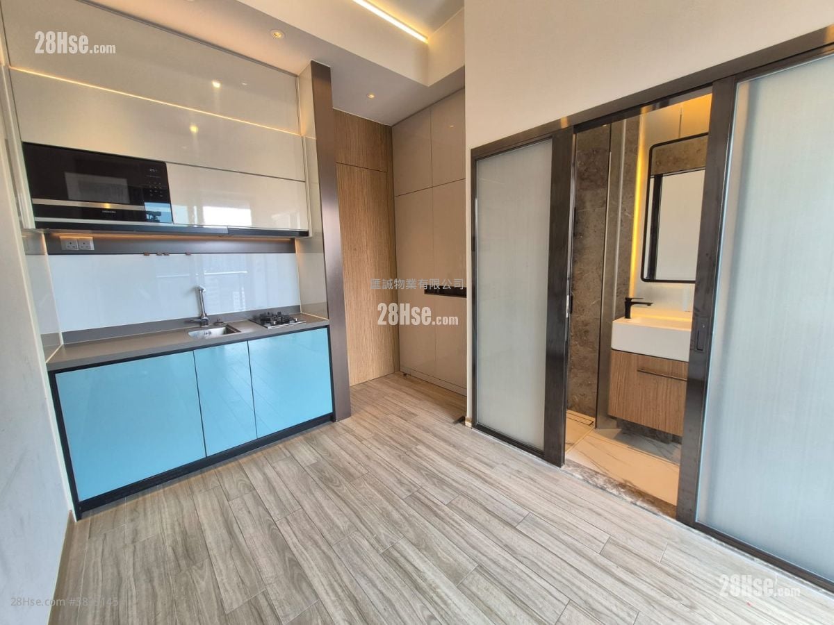 The Vantage Rental Studio , 1 Bathroom 196 ft²
