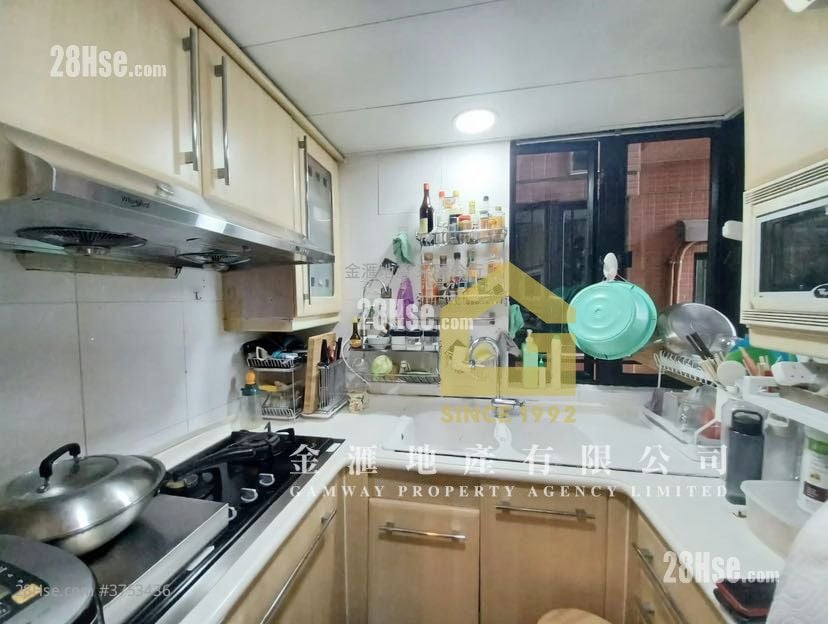 Scenic View Sell 3 Bedrooms , 2 Bathrooms 660 ft²