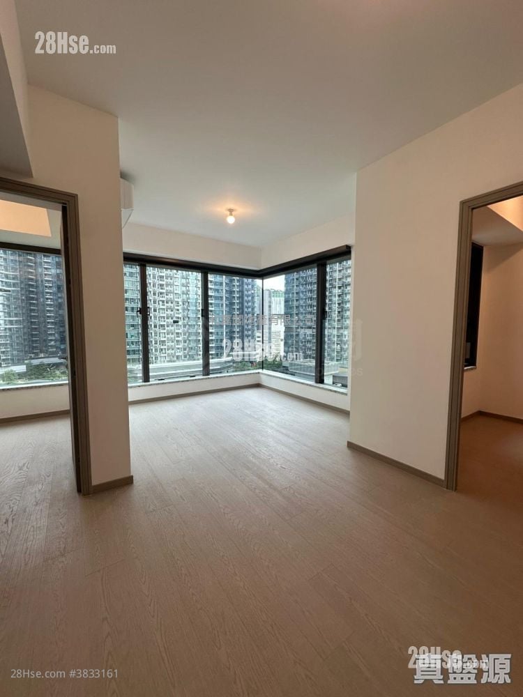 The Southside Sell 3 Bedrooms 746 ft²
