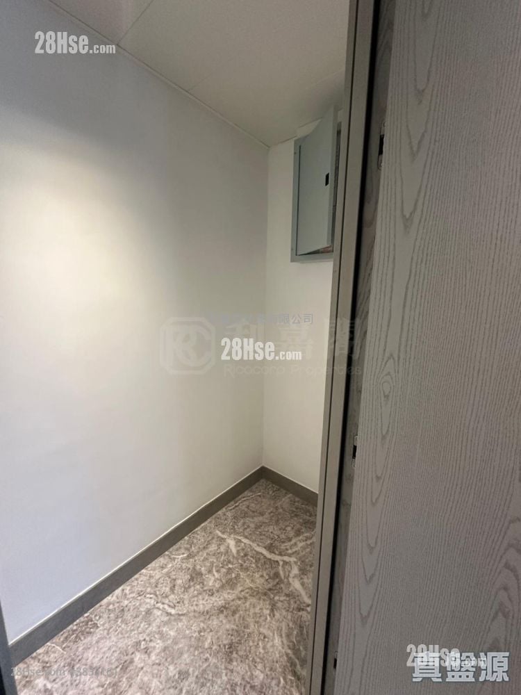 The Southside Sell 3 Bedrooms 746 ft²