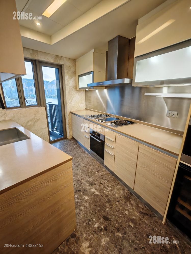Grand Austin Sell 4 Bedrooms , 2 Bathrooms 1,196 ft²
