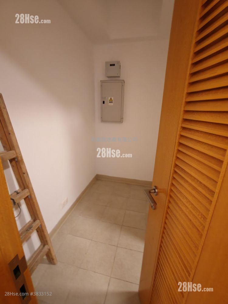 Grand Austin Sell 4 Bedrooms , 2 Bathrooms 1,196 ft²