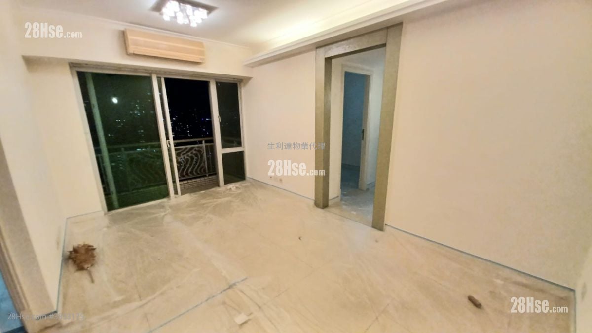 Sky Tower Sell 2 Bedrooms , 1 Bathroom 521 ft²