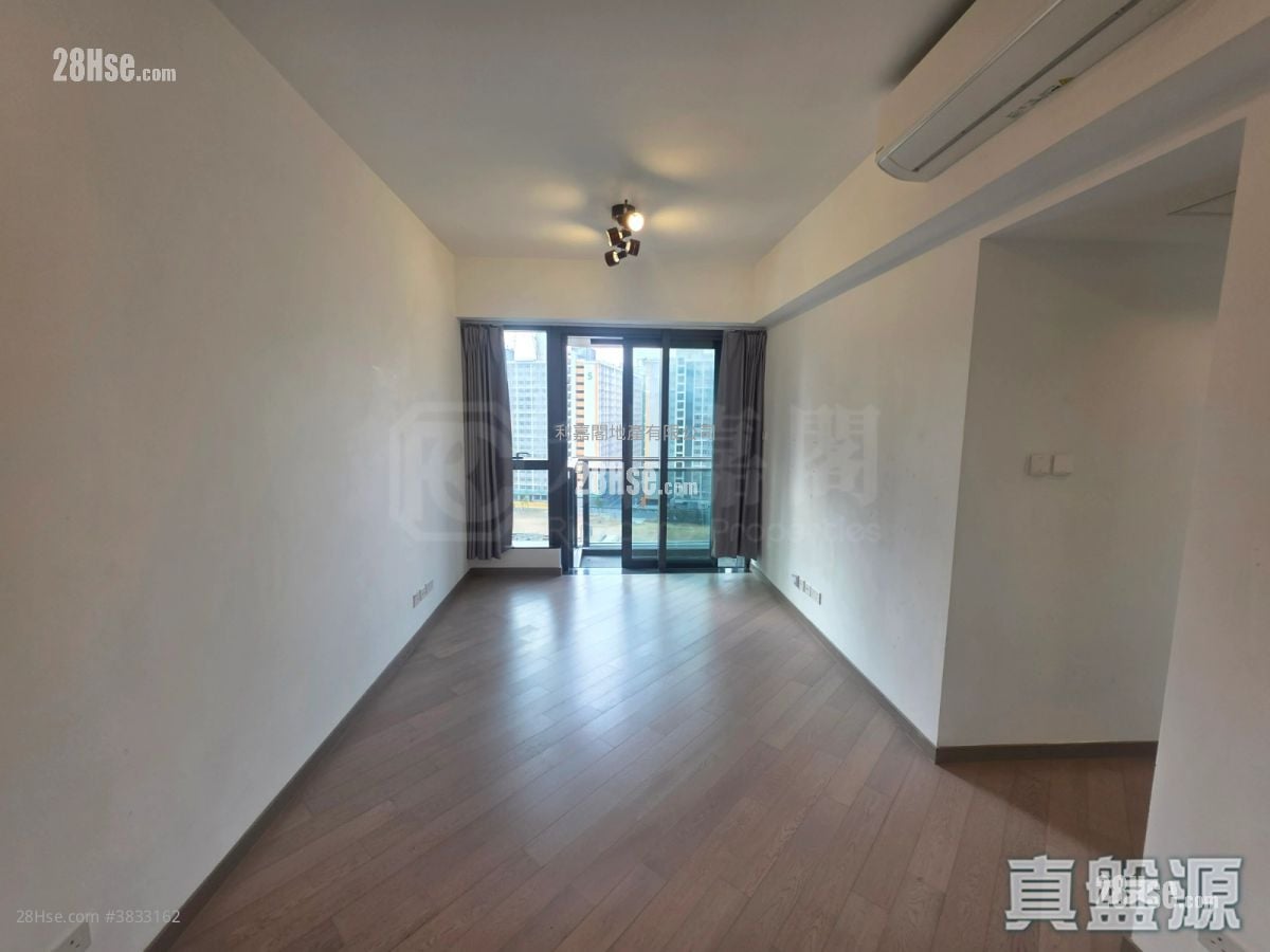 Upper River Bank Sell 3 Bedrooms , 2 Bathrooms 760 ft²