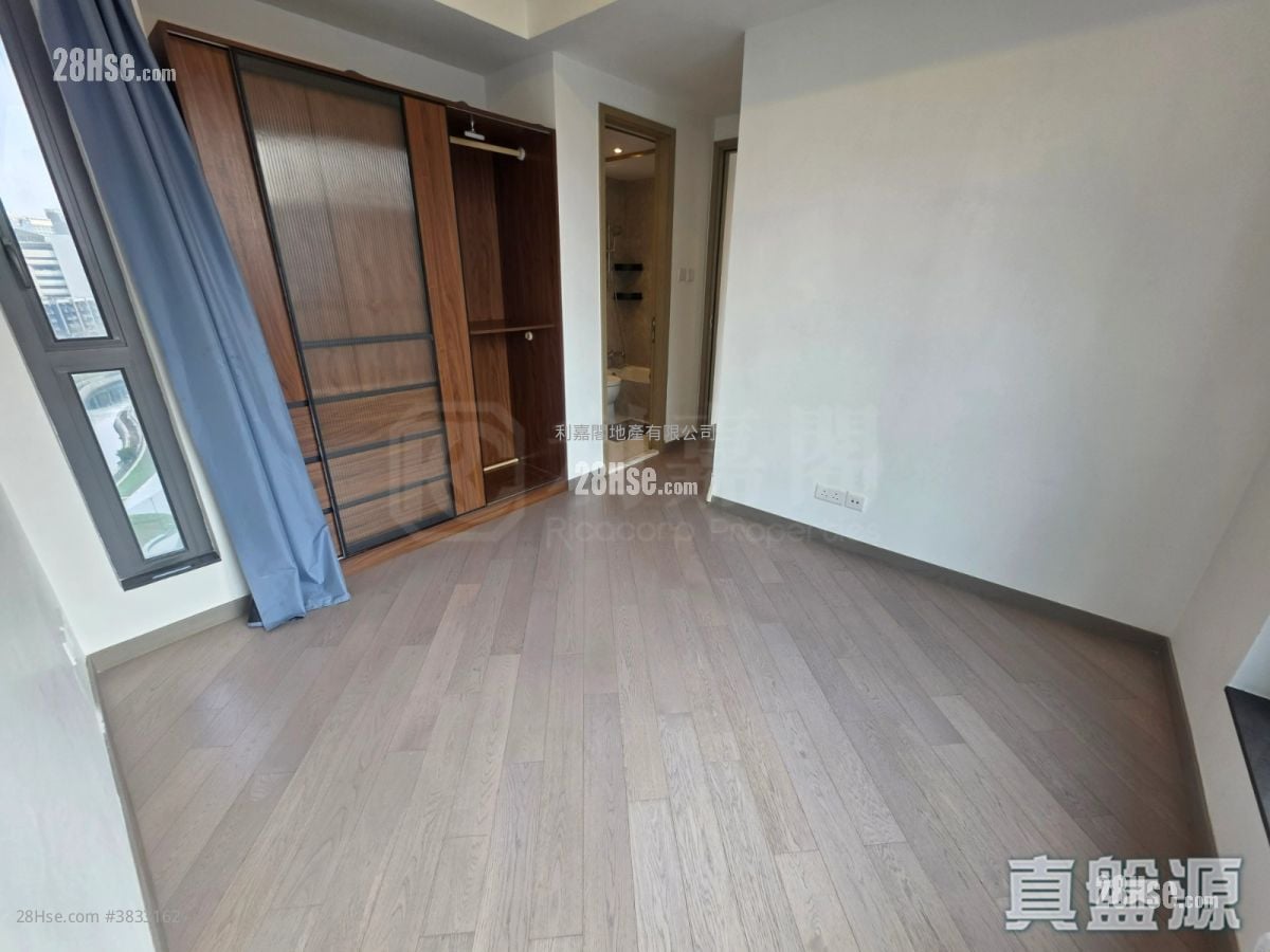 Upper River Bank Sell 3 Bedrooms , 2 Bathrooms 760 ft²