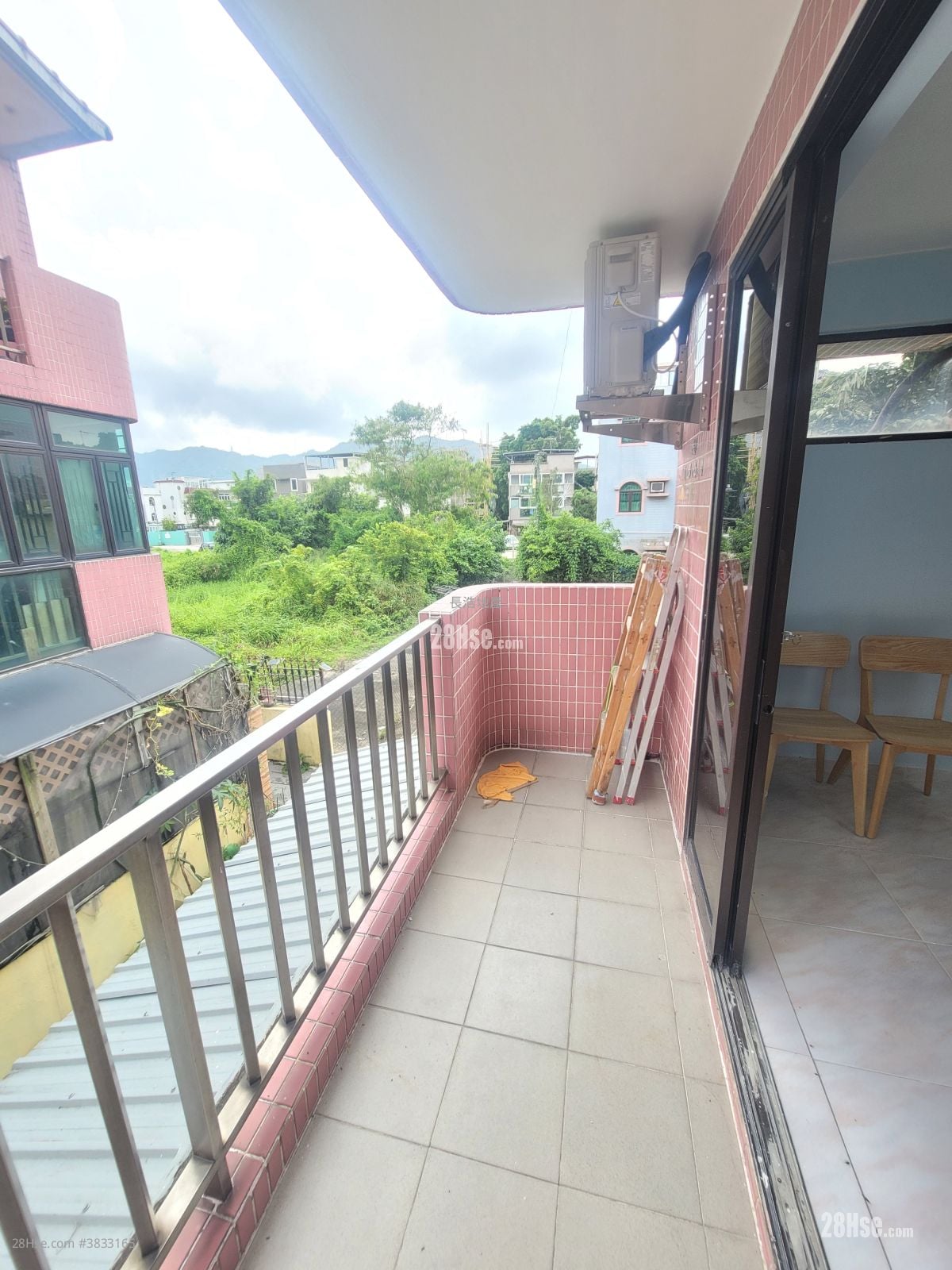 Village Rental 3 Bedrooms , 1 Bathroom 780 ft²