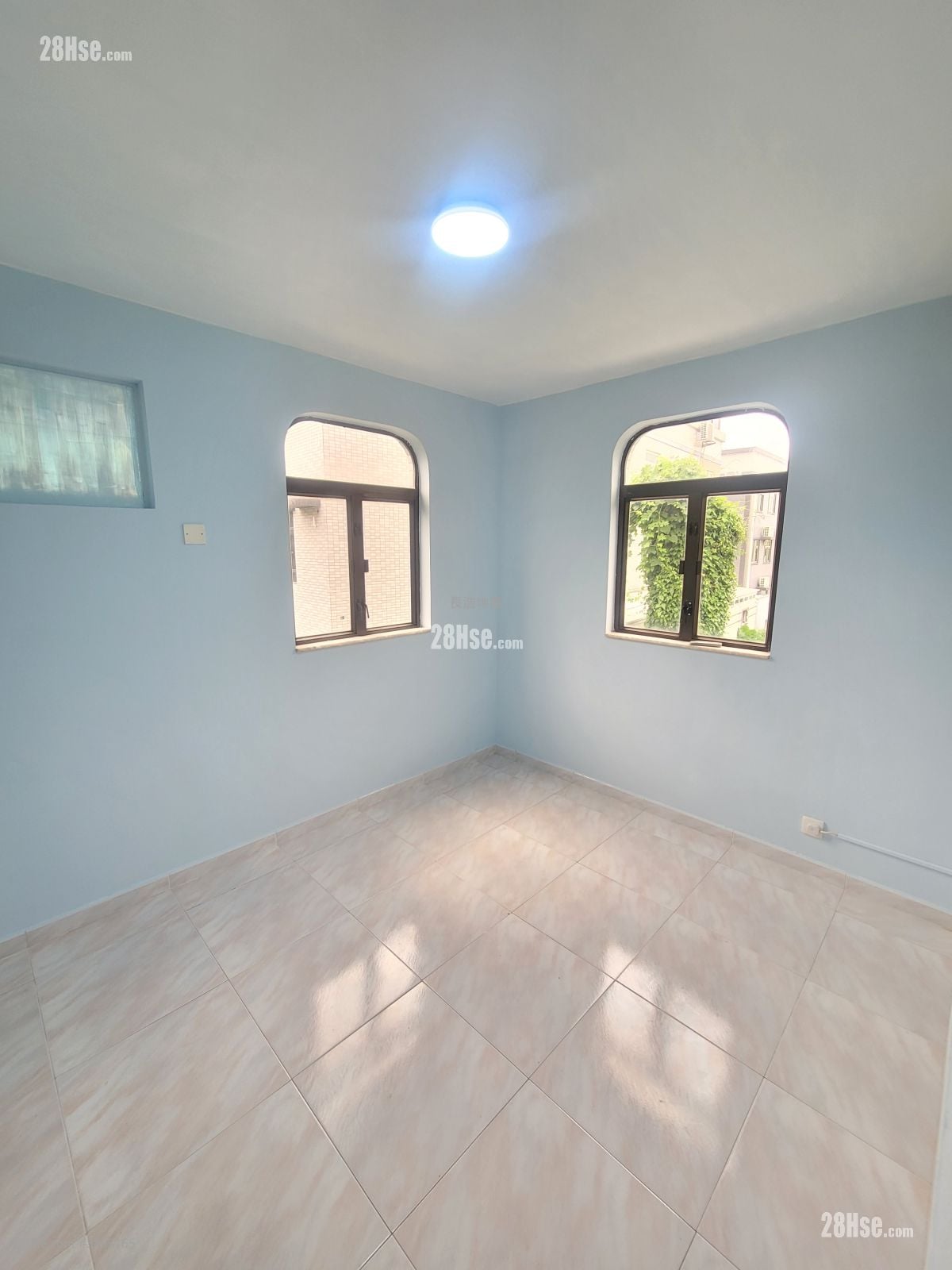 Village Rental 3 Bedrooms , 1 Bathroom 780 ft²