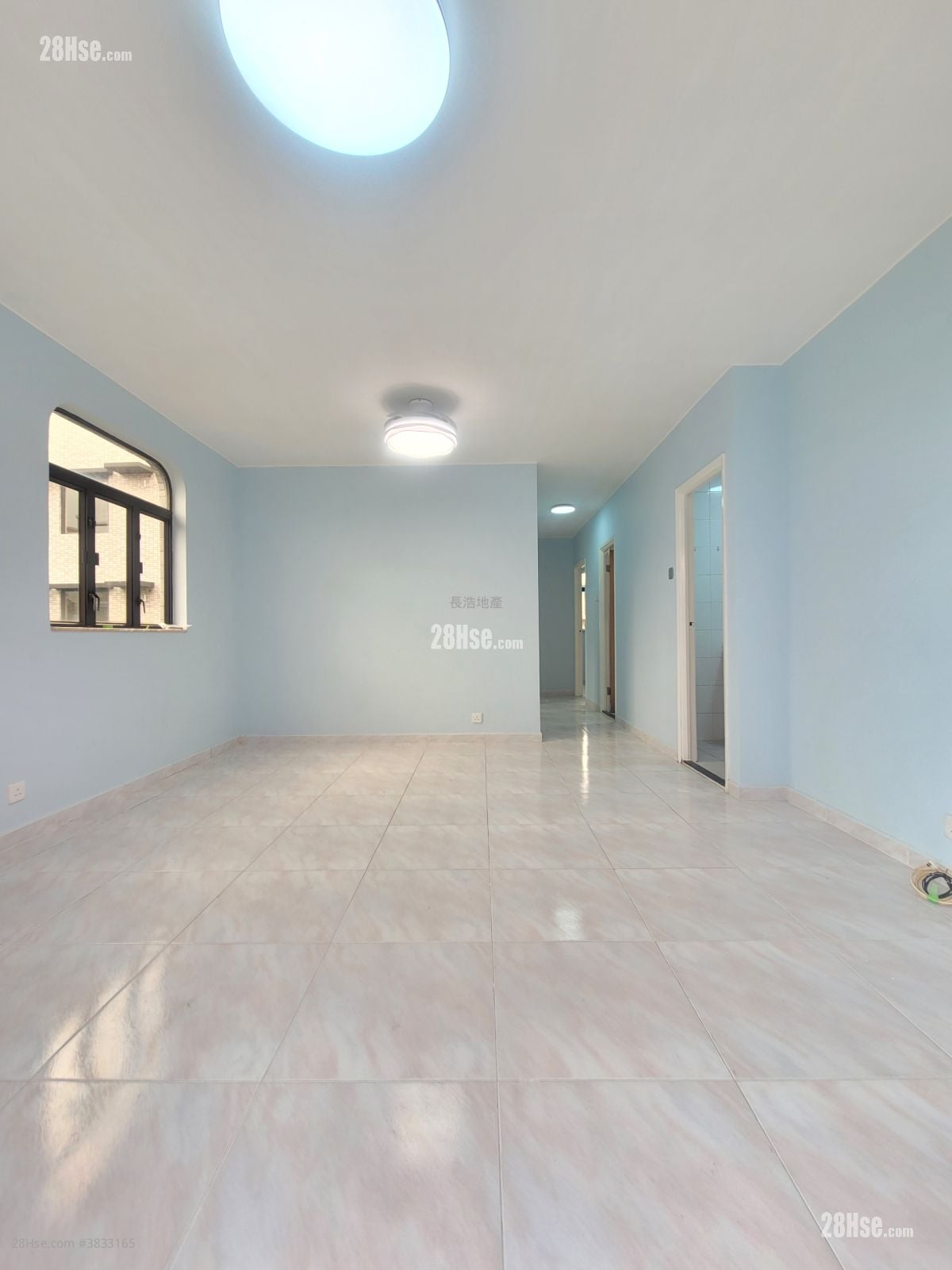 Village Rental 3 Bedrooms , 1 Bathroom 780 ft²