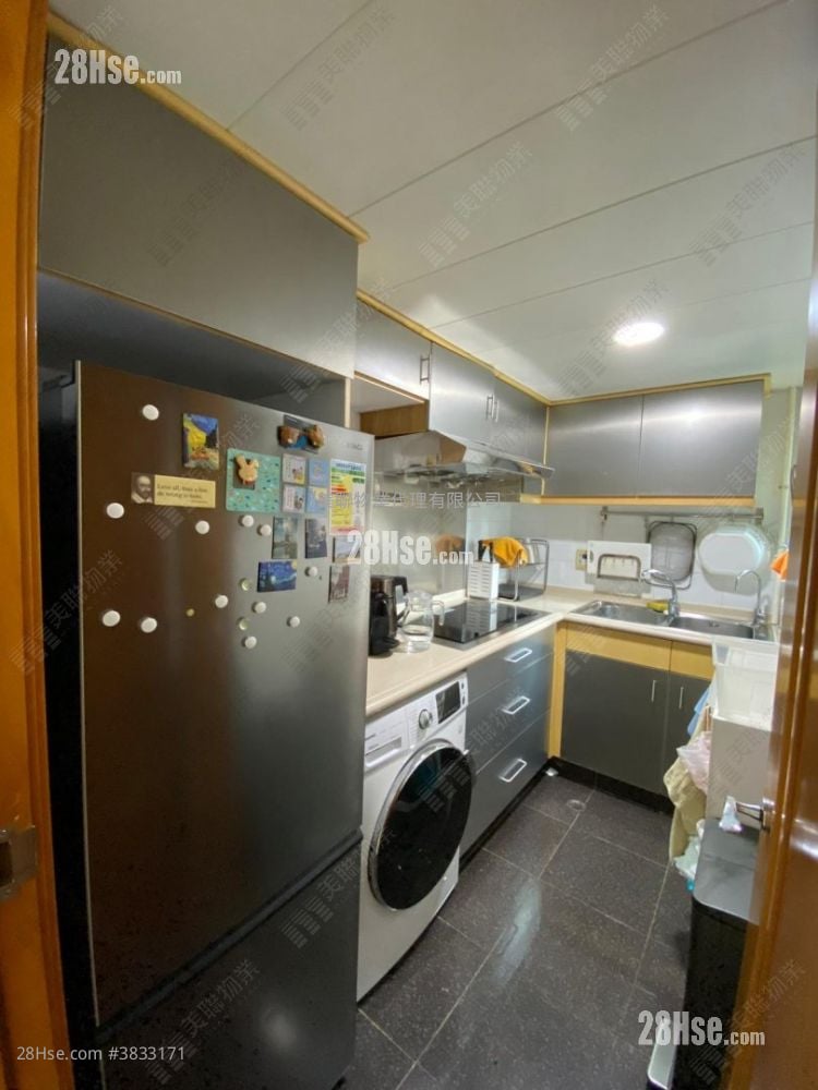 Park Central Sell 3 Bedrooms , 2 Bathrooms 684 ft²