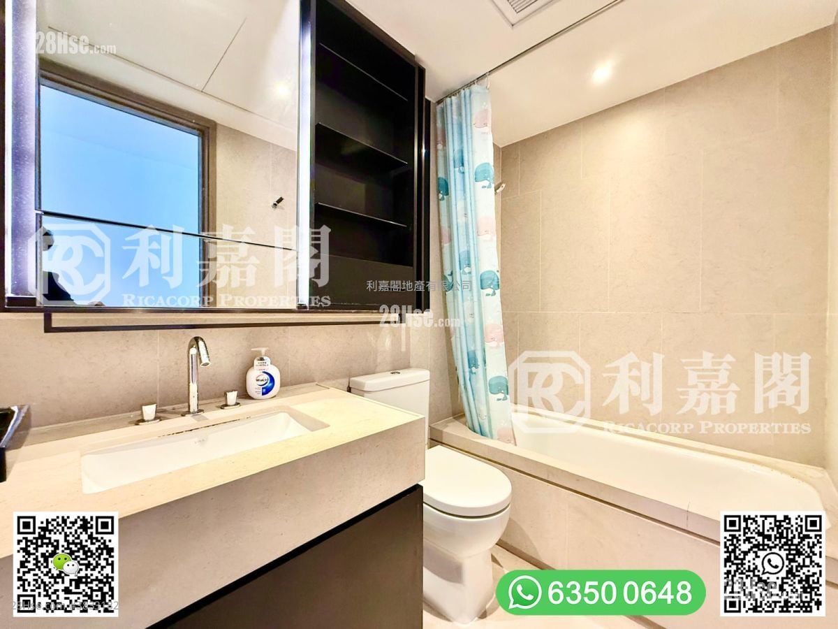 Mount Pavilia Rental 3 Bedrooms , 2 Bathrooms 903 ft²