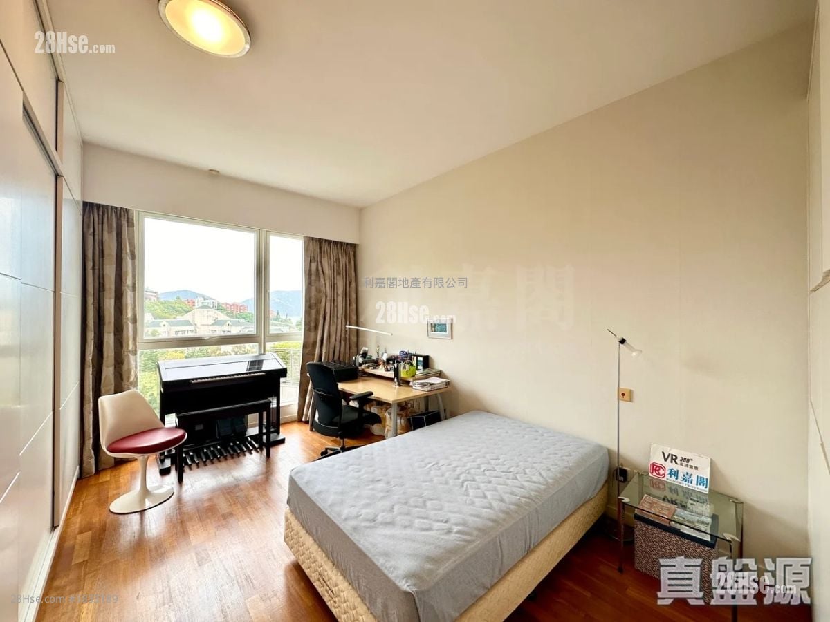 33 Cape Road Sell 3 Bedrooms , 1 Bathroom 2,382 ft²