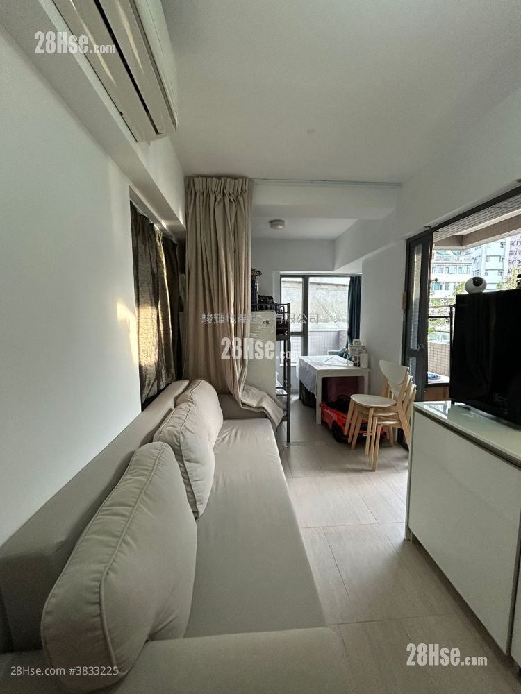 Jade Suites Rental 230 ft²