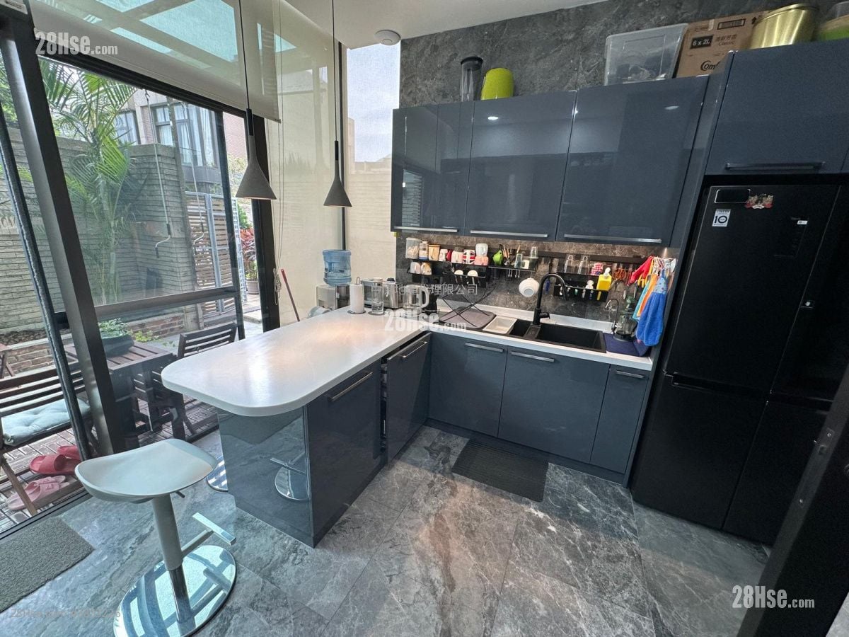 The Vineyard Sell 3 Bedrooms , 4 Bathrooms 1,610 ft²