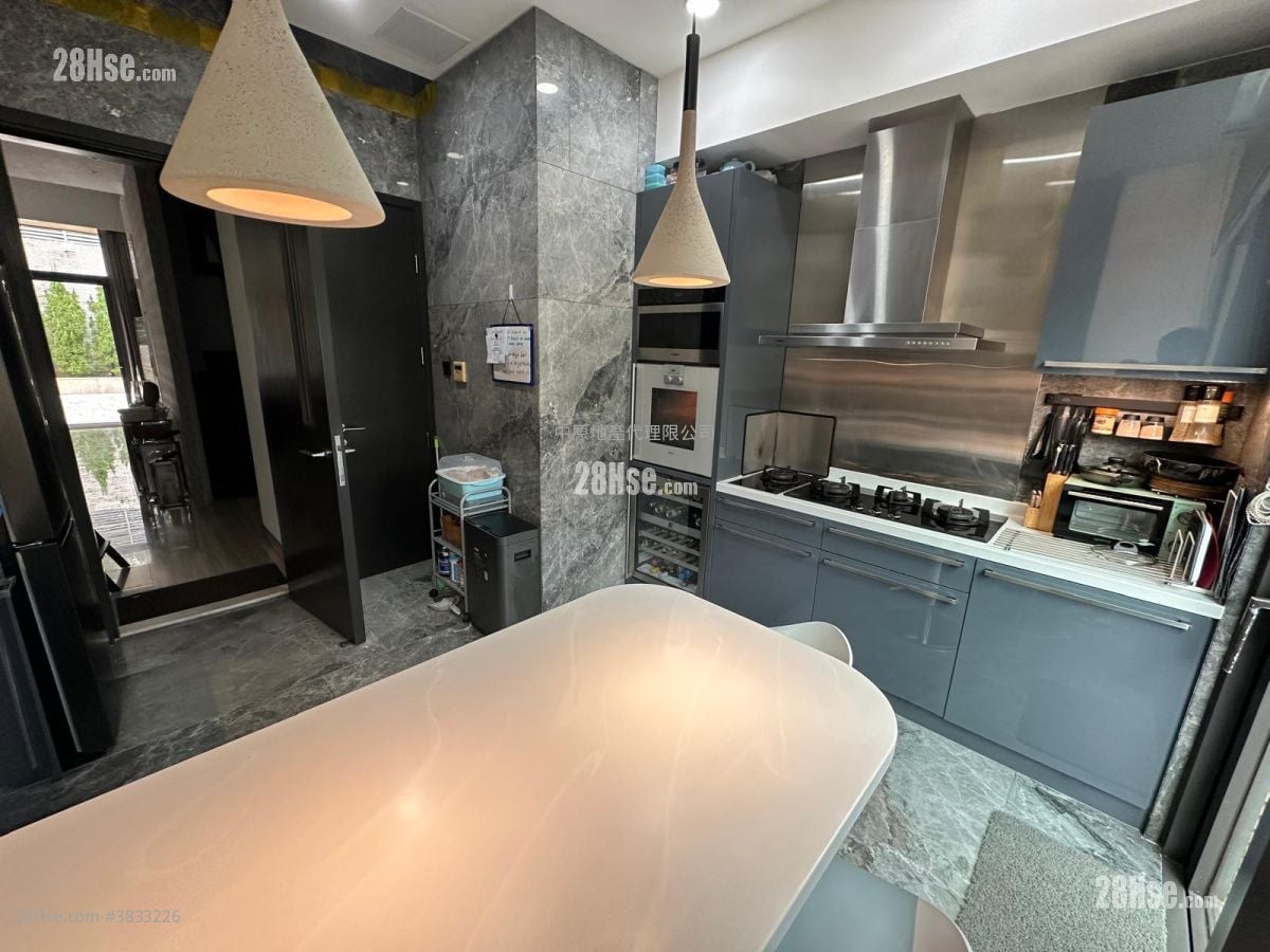 The Vineyard Sell 3 Bedrooms , 4 Bathrooms 1,610 ft²