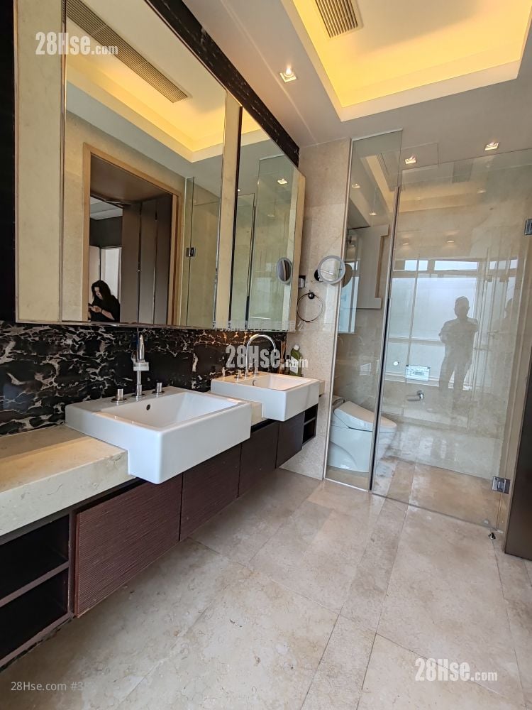 The Great Hill Sell 3 Bedrooms , 2 Bathrooms 3,197 ft²