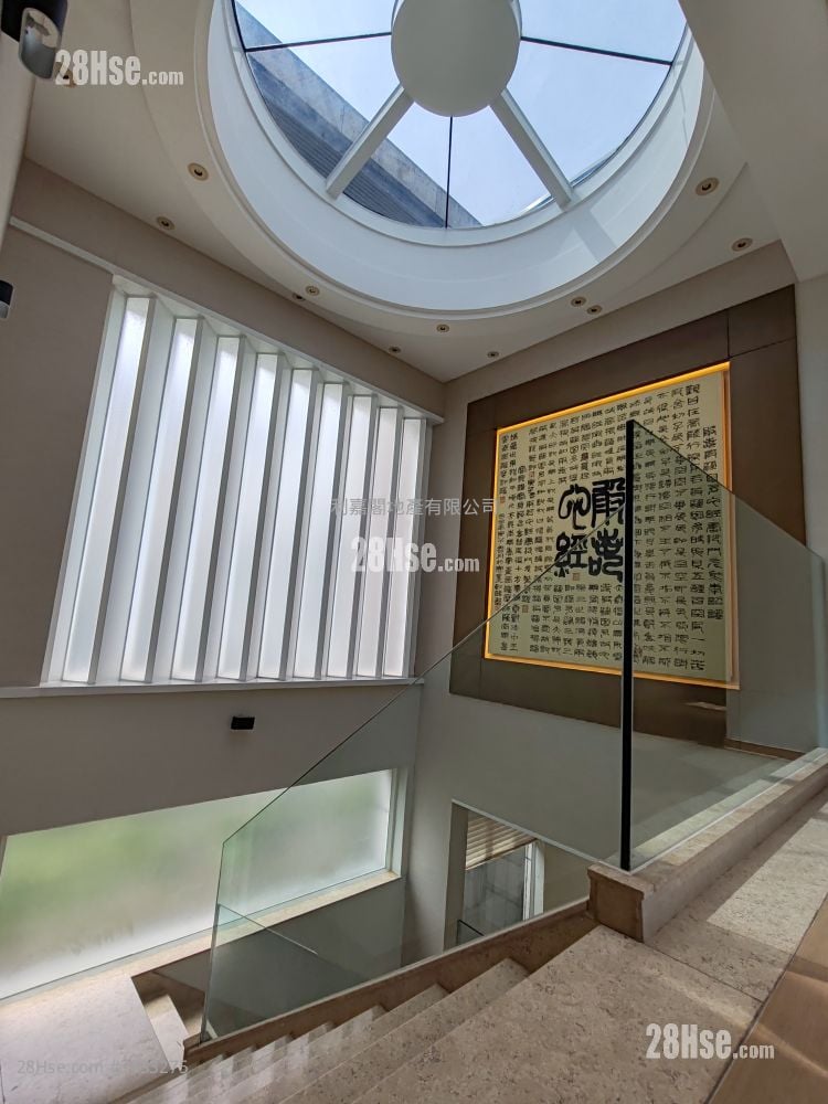 The Great Hill Sell 3 Bedrooms , 2 Bathrooms 3,197 ft²