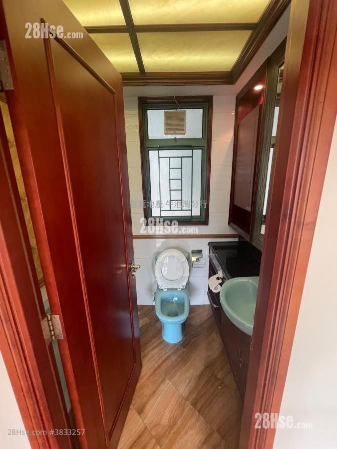 Clear Water Bay 8 Rental 4 Bedrooms , 2 Bathrooms 727 ft²