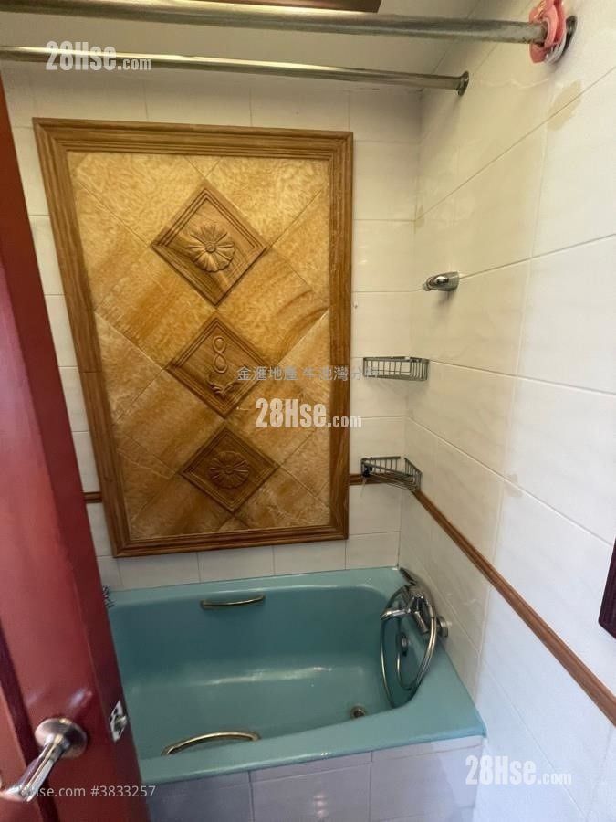 Clear Water Bay 8 Rental 4 Bedrooms , 2 Bathrooms 727 ft²
